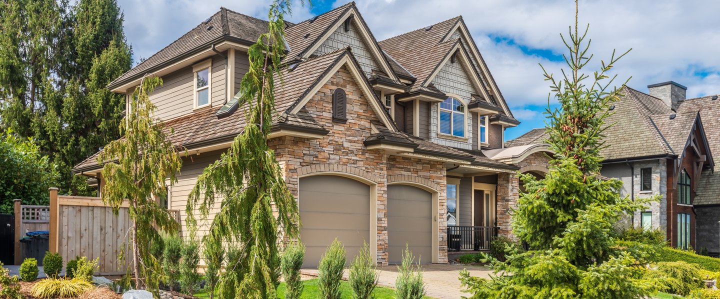 Golfi Real Estate